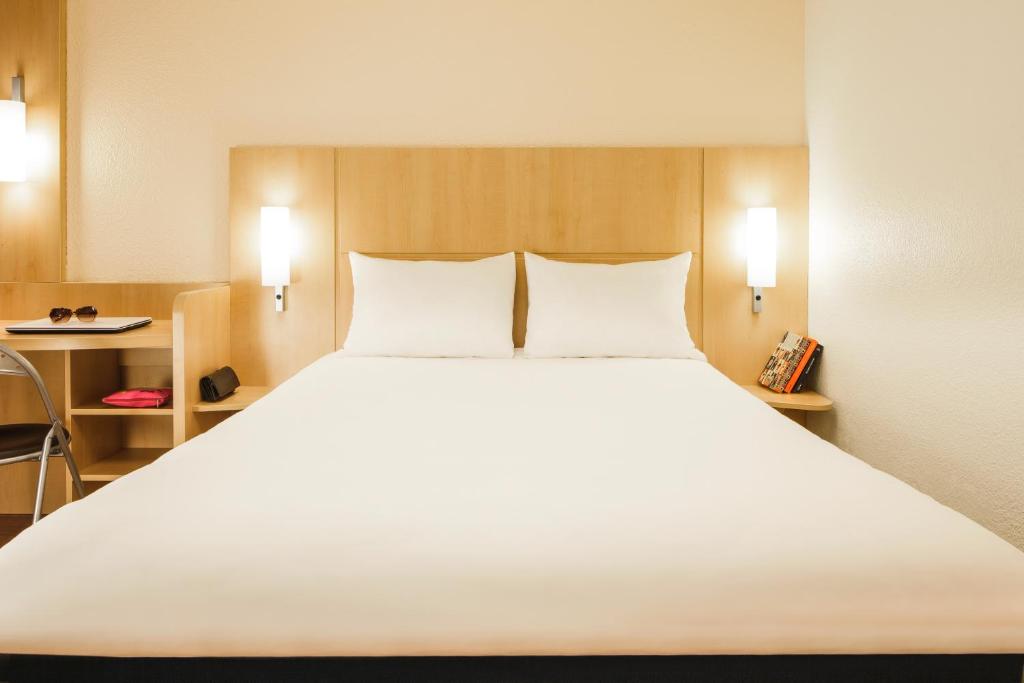 ibis Versailles Château