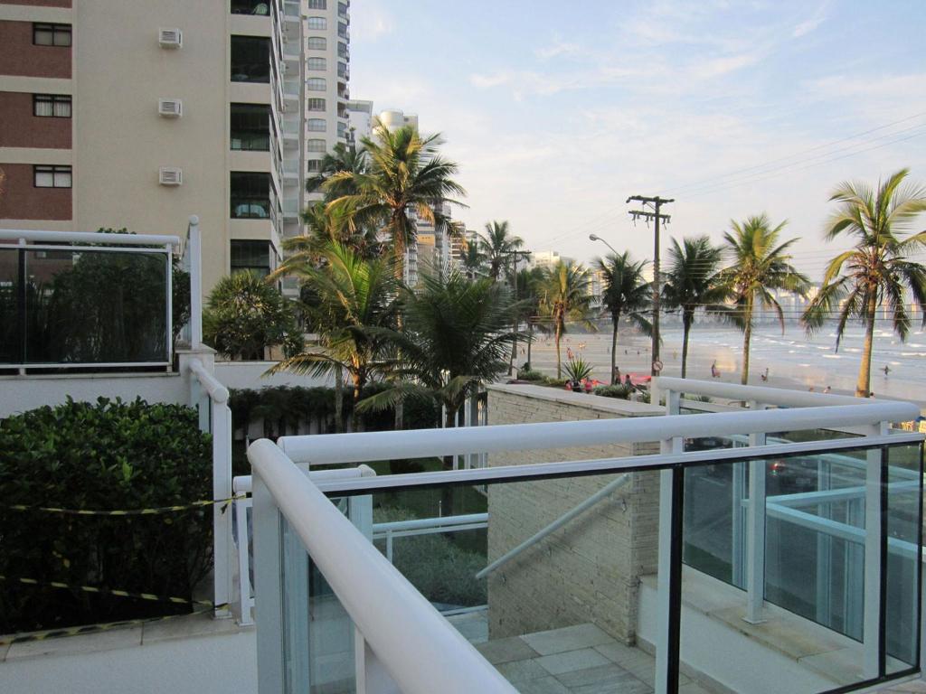  Apto com wifi e lazer em frente ao mar no Guarujá