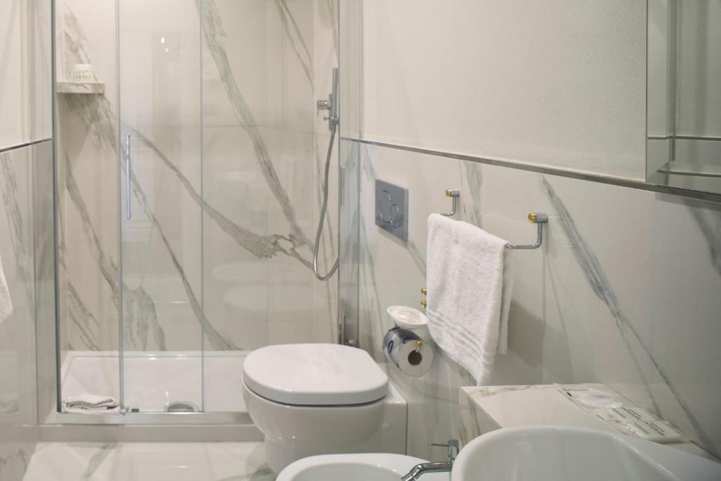 Koupelna v ubytování Albergo Chiusarelli