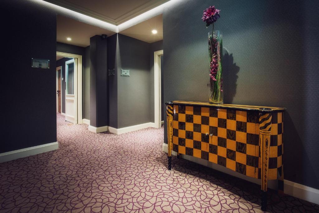 The Victoria Hotel - Resim 17