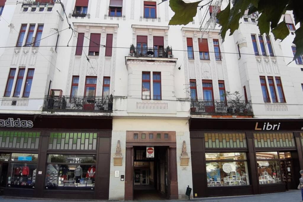 Budova, kde se apartmán nachází