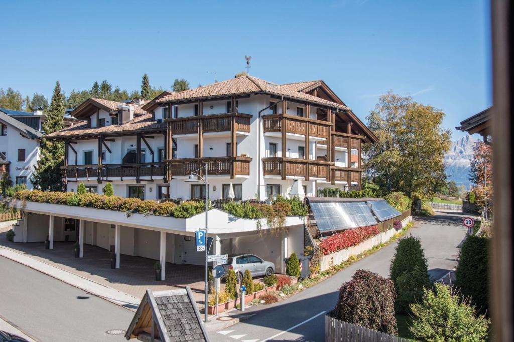 Budova, v ktorej sa apartmánový hotel nachádza