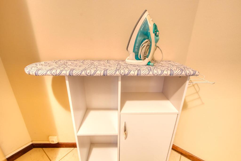  Ótimo apartamento no Centro mobiliado e com garagem