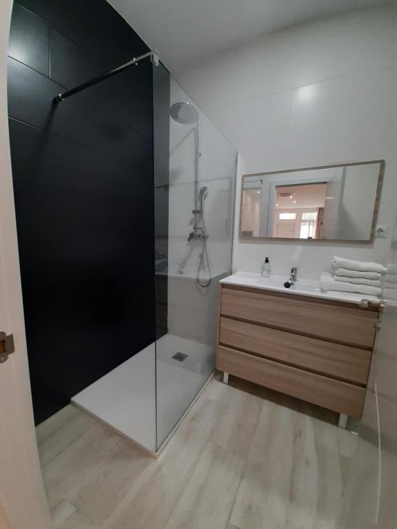 Łazienka w obiekcie MÁLAGA VELARDE cENTER