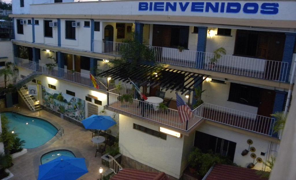 Bazén v ubytování Arcos hotel nebo v jeho okolí