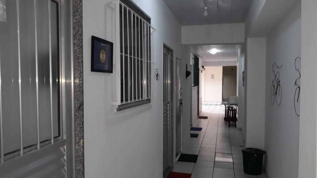 Barato Completo Apto Todo Seu Diária Casal 89 Reais e taxas ou Consulte para Temporada Mínima de 20 dias Diária Casal 54 Reais e taxas Centro Praia da Costa 1
