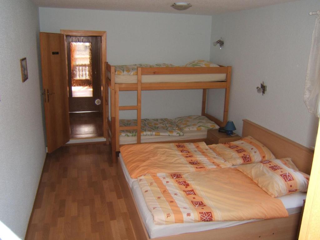 Postel nebo postele na pokoji v ubytování Ferienwohnung Veit