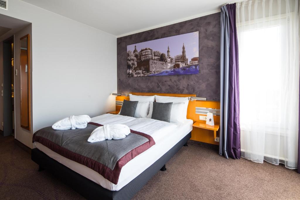 Ramada by Wyndham Dresden - Superior Twin Room