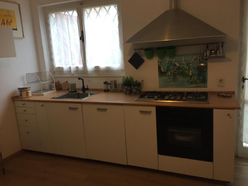 A kitchen or kitchenette at Villa Feltran