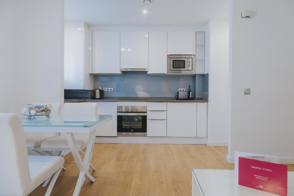 Caleta Homes - Apartamentos Pompidou - 19