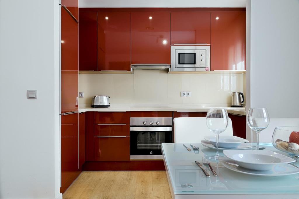 Caleta Homes - Apartamentos Pompidou - 7