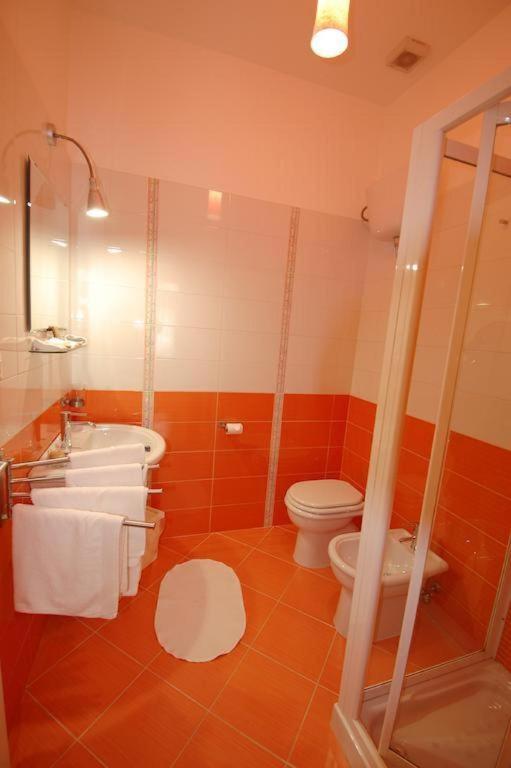 A bathroom at Il Muretto