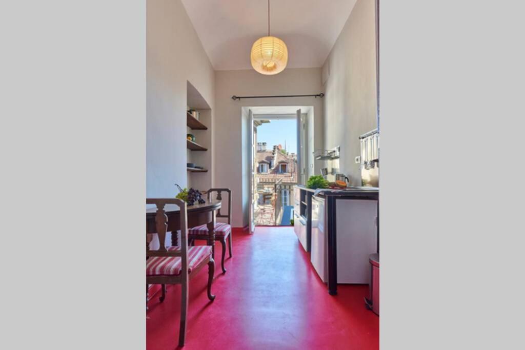 Domus Mazzini - One-Bedroom Apartment