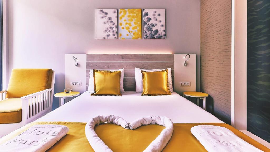 Carine Hotel Park - 16