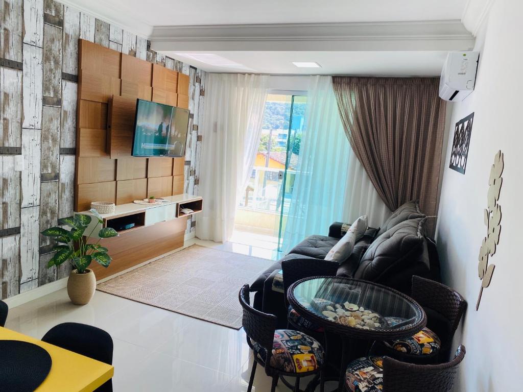  Apartamento Novo Bombas