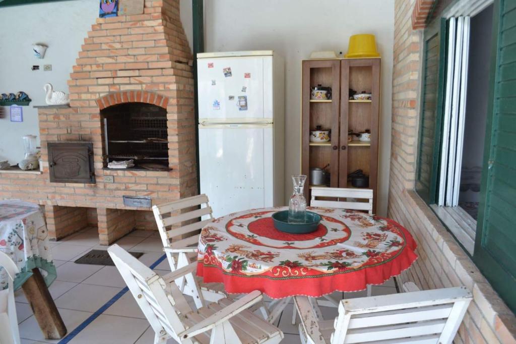  Casa 1 quadra da Praia - 8 pessoas