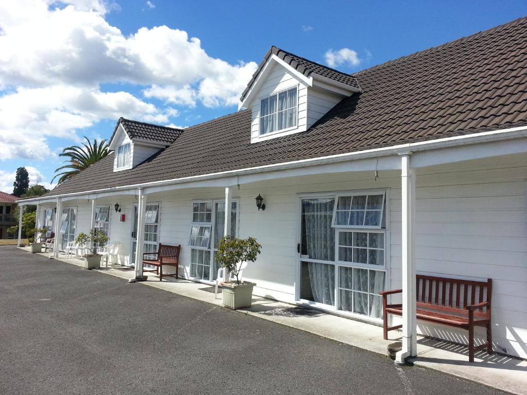 Malones Spa Motel - Resim 5