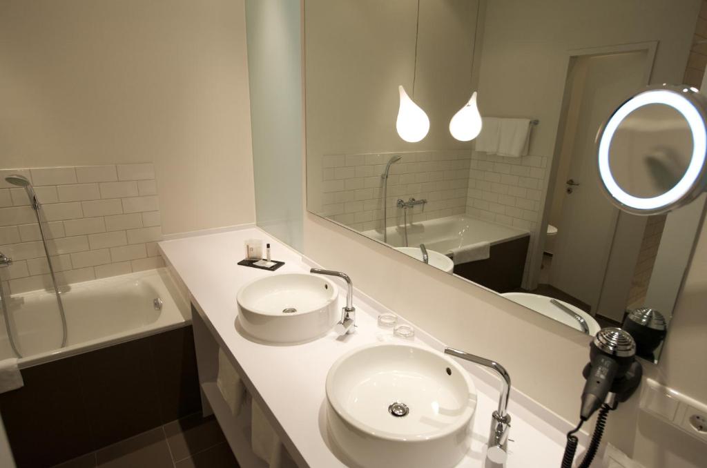 Wyndham Garden Berlin Mitte - Resim 25