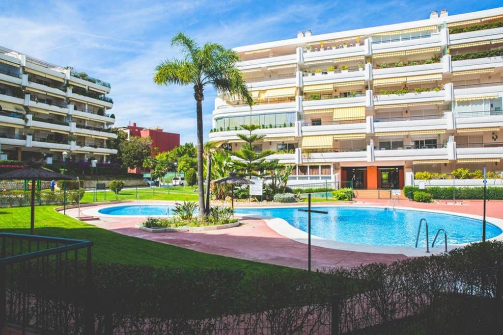 Fotografia z galérie ubytovania Espacioso apartamento en Guadalmina - Marbella v Marbelli