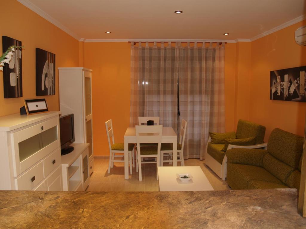 TV a/nebo společenská místnost v ubytování Apartamentos Turisticos de Hospedaje Don Diego