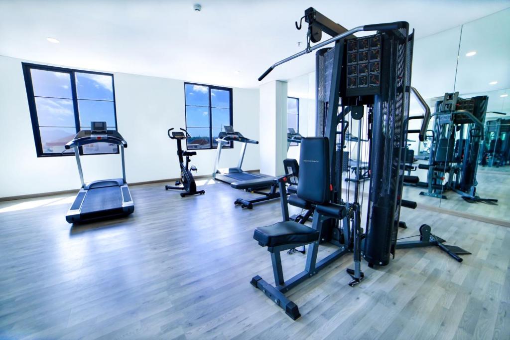 Fitness centrum a/nebo fitness zařízení v ubytování Hotel Fortunagrande Jember