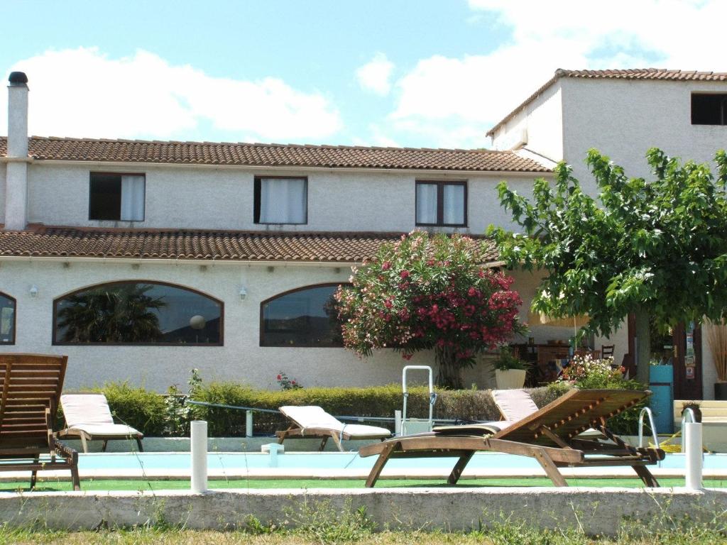 Zahrada ubytování Logis Hôtel LE PRESSOIR