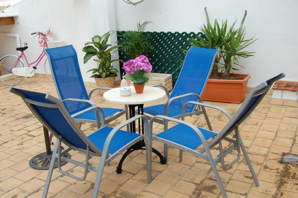 Posezení v ubytování Hostal Ca'n Tiu
