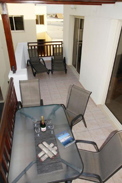 Beautiful quiet well-furnished Apartment B201 with large terrace, Wi-Fi & SAT TV