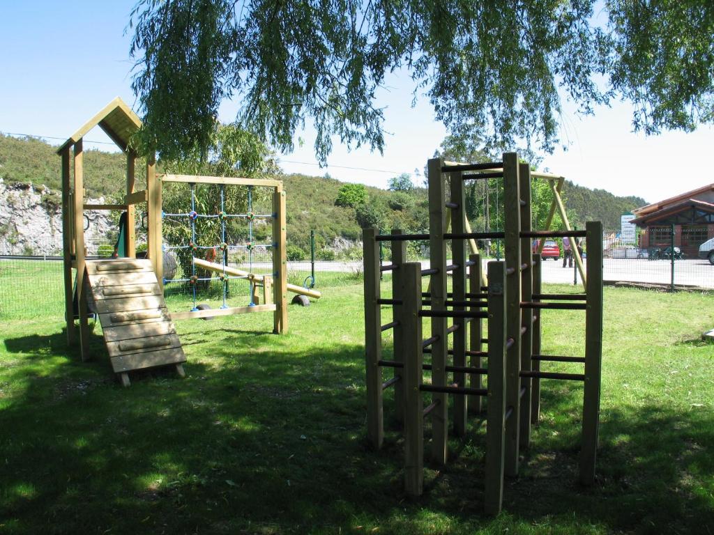Booking.com: Camping Rio Purón , San Roque del Acebal, España ...