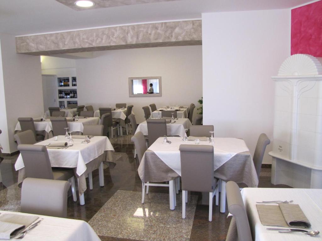 Restaurace v ubytování Hotel Scaranò