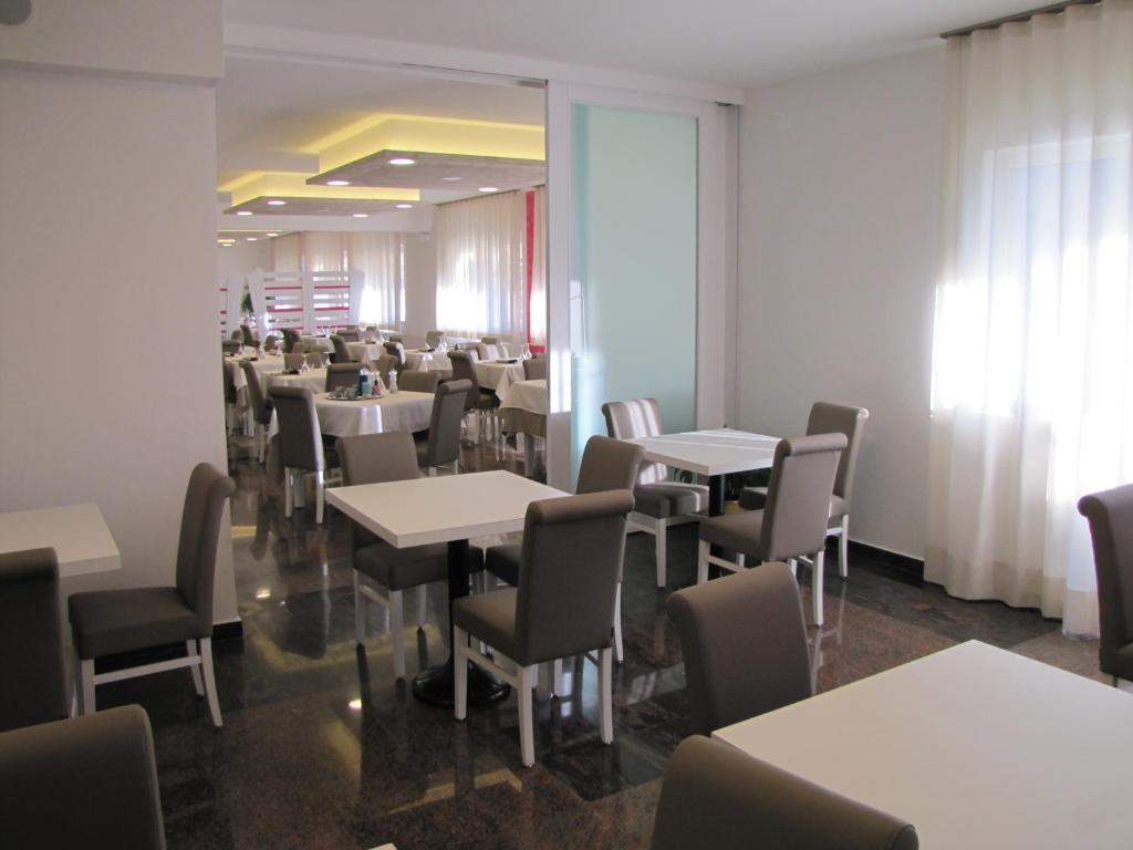 Restaurace v ubytování Hotel Scaranò