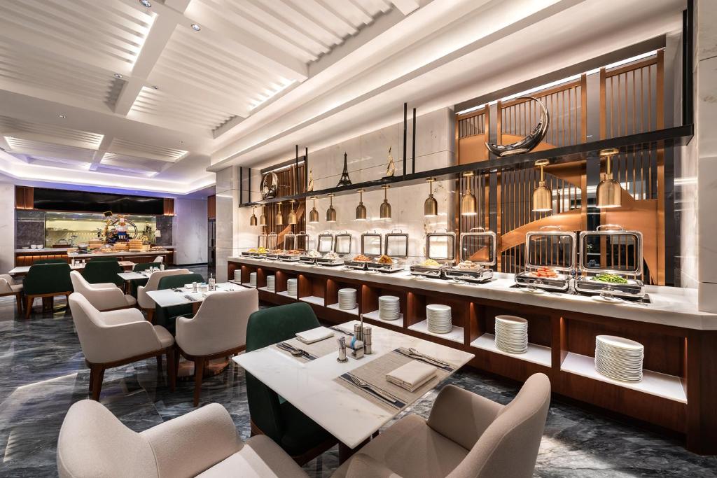 Restaurace v ubytování Mercure Shenzhen Longgang