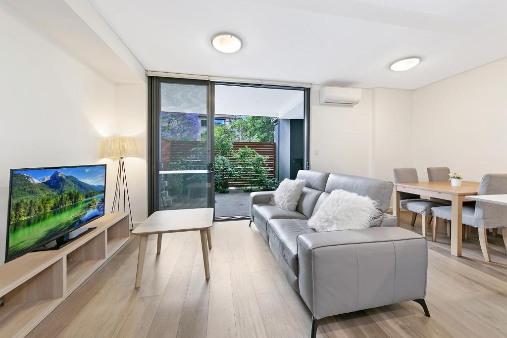 KOZYGURU WAITARA KOZY 2 BED APT WALK TO TRAIN STATION NWA008 - Housity