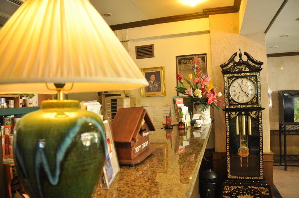TV a/nebo společenská místnost v ubytování Phawana Sweet Hotel