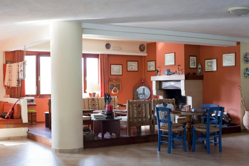 Posedenie v ubytovaní Villea Village