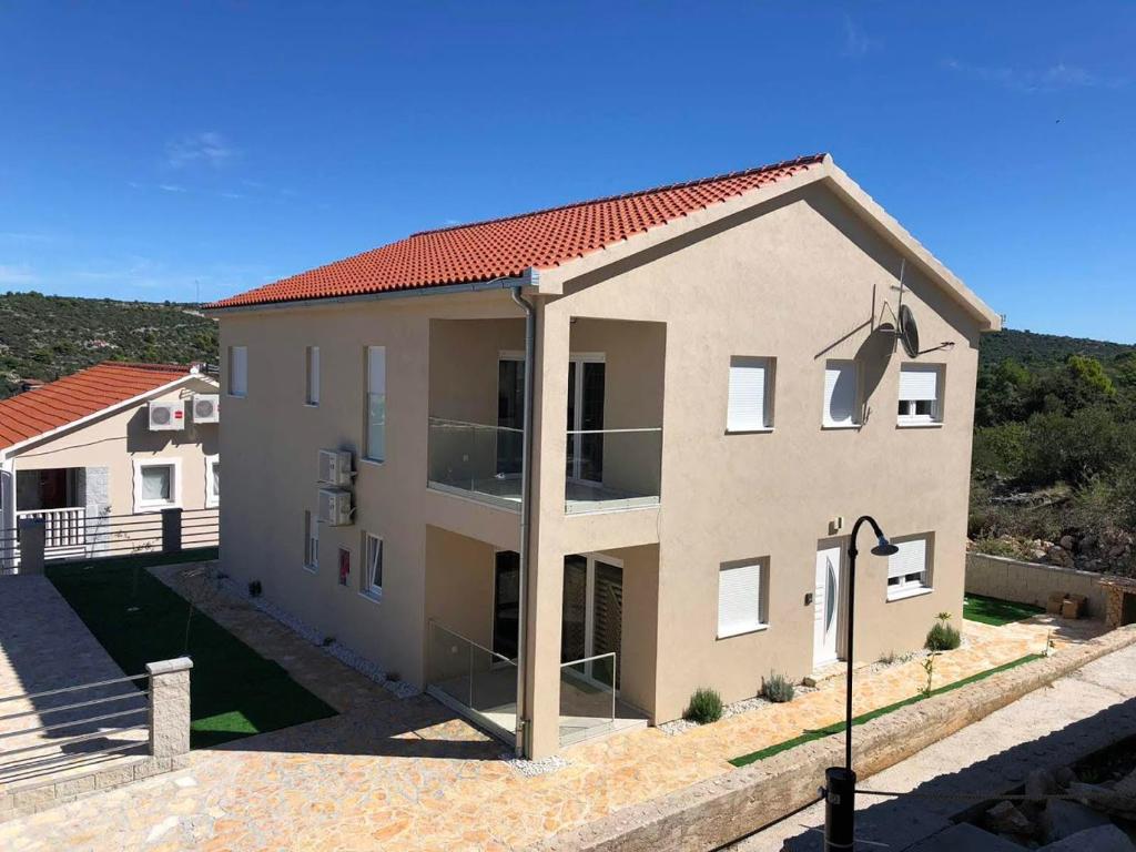 Budova, v ktorej sa apartmán nachádza
