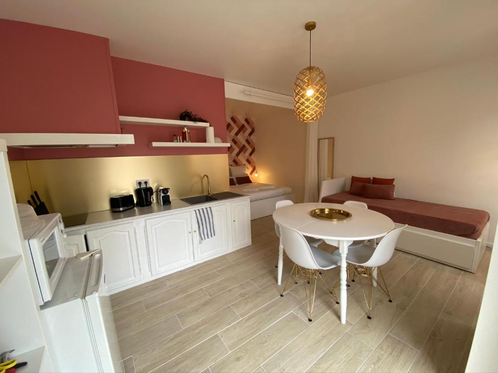 PARENTHESE - Bagnères-de-Bigorre - Studio Apartment