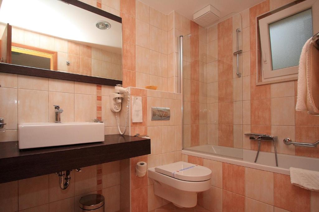 Koupelna v ubytování Aparthotel Natalia Podgora