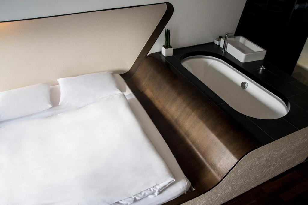 
Double Room with Bath
