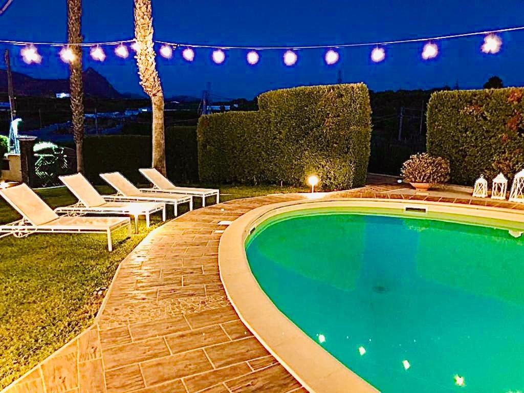 The swimming pool at or close to Villa Grisì