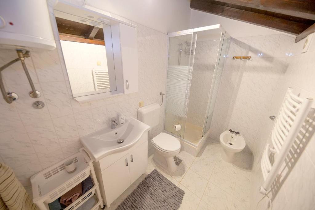 Kúpeľňa v ubytovaní Maslina Apartman