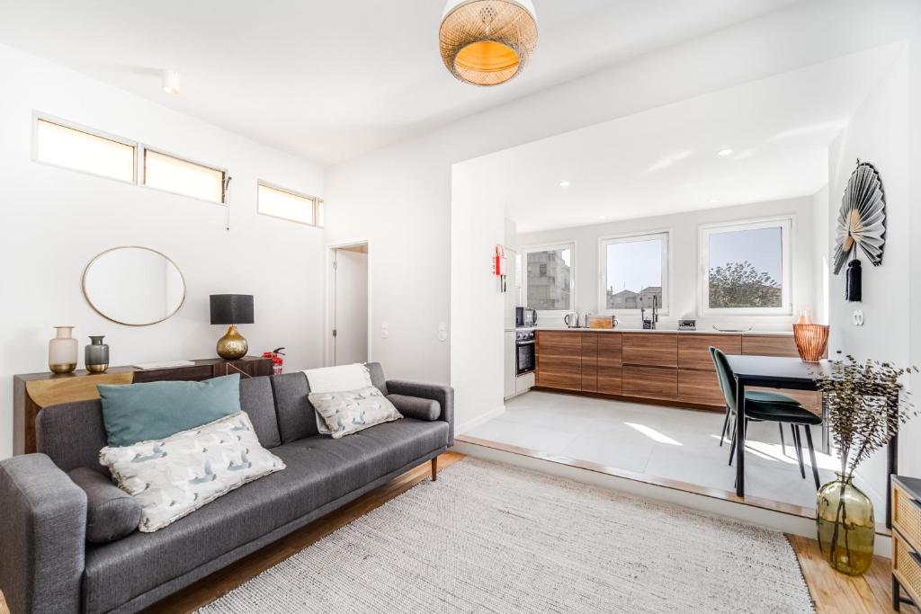 Nomad's By Sta Catarina Flats - 3BED Porto - Three-Bedroom Apartment