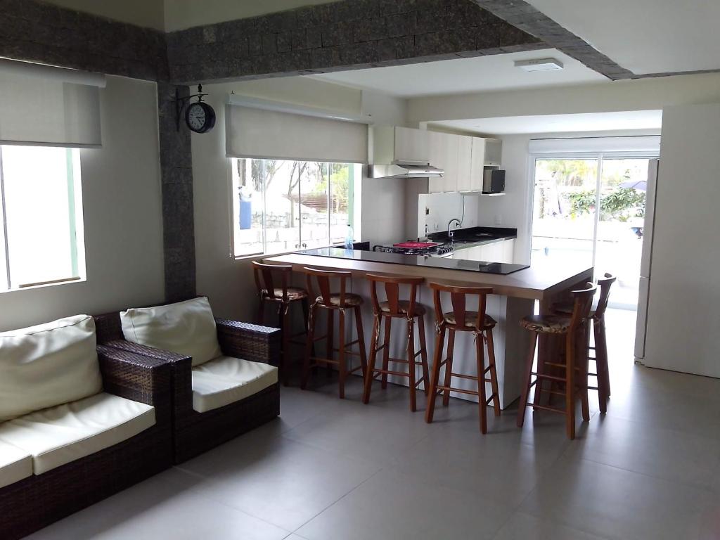  Chalé de Paris com piscina Mariscal 8 Pax - Cod 1003