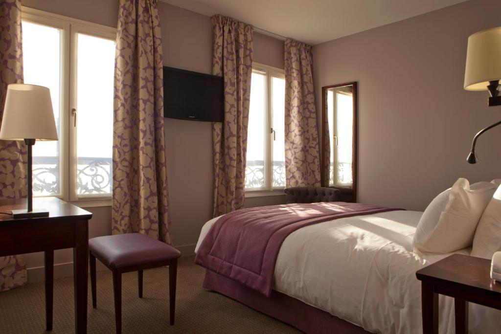 Hôtel Le Relais Saint Charles - Classic Double Room - Street View
