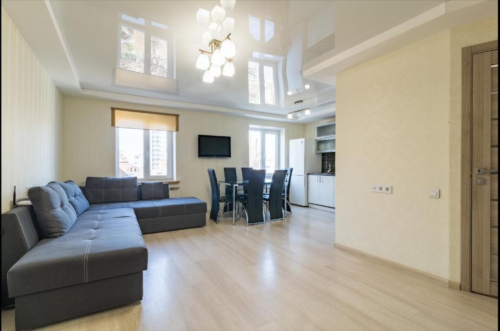 Khu vực ghế ngồi tại Luxury 2-bedroom Most City Area, center