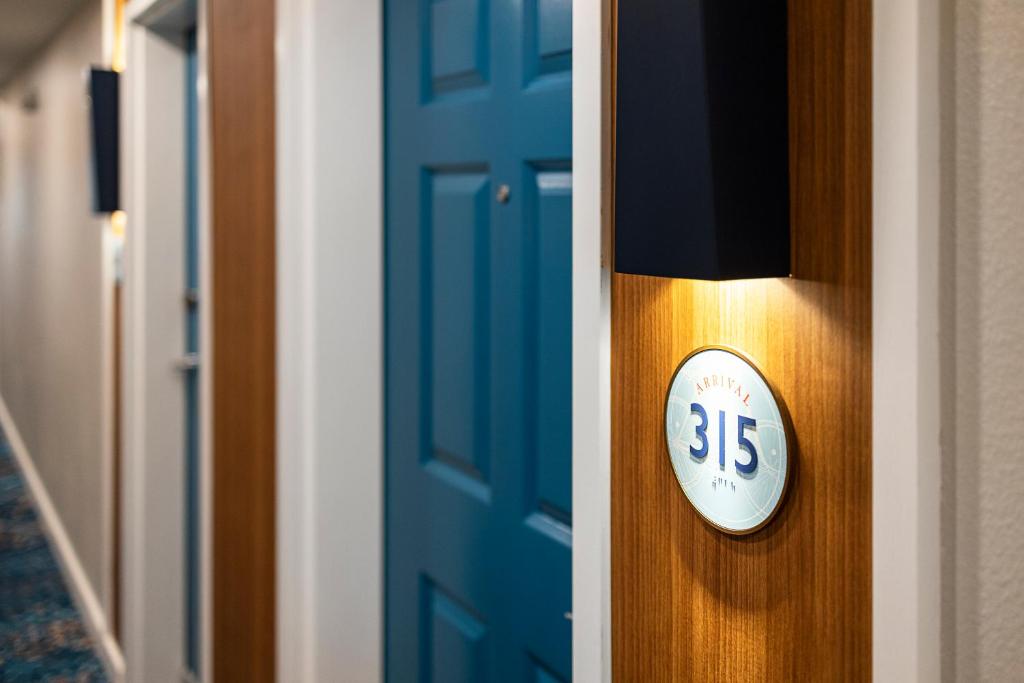 Compass Hotel by Margaritaville Anna Maria Sound photo