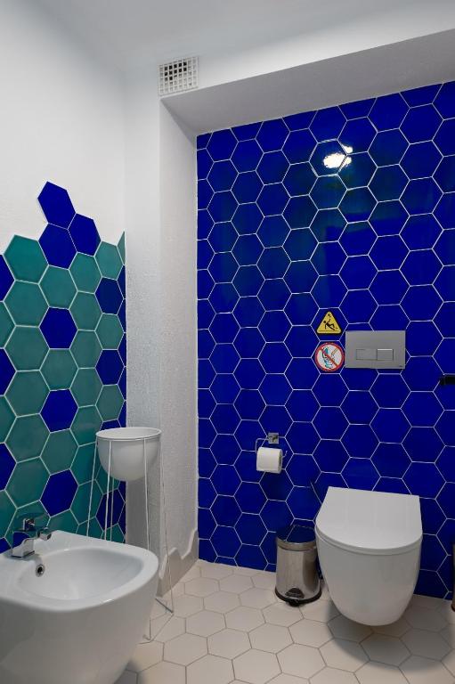 Koupelna v ubytování Ece Marina Suites