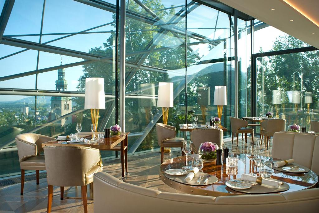 Nápoje v ubytování Hotel Schloss Mönchstein