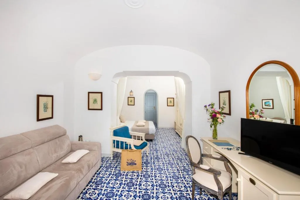 Junior Suite with Terrace and Sea View (4 Adults)