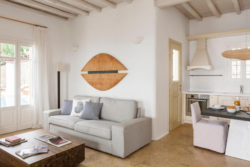 A kitchen or kitchenette at Agl Luxury Villas Mykonos Villa Apollonia